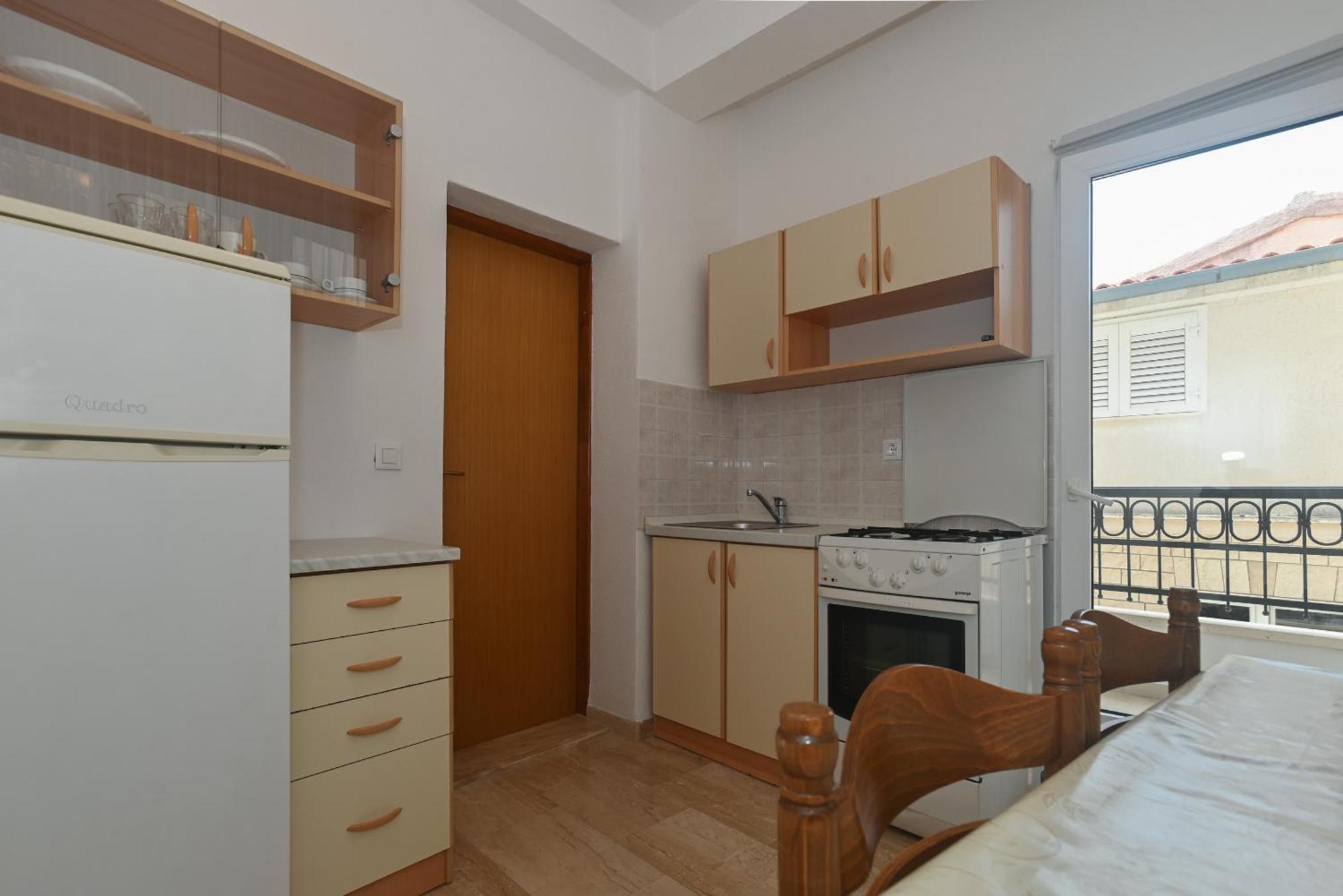 Apartments Carevic Ante Baška Voda エクステリア 写真