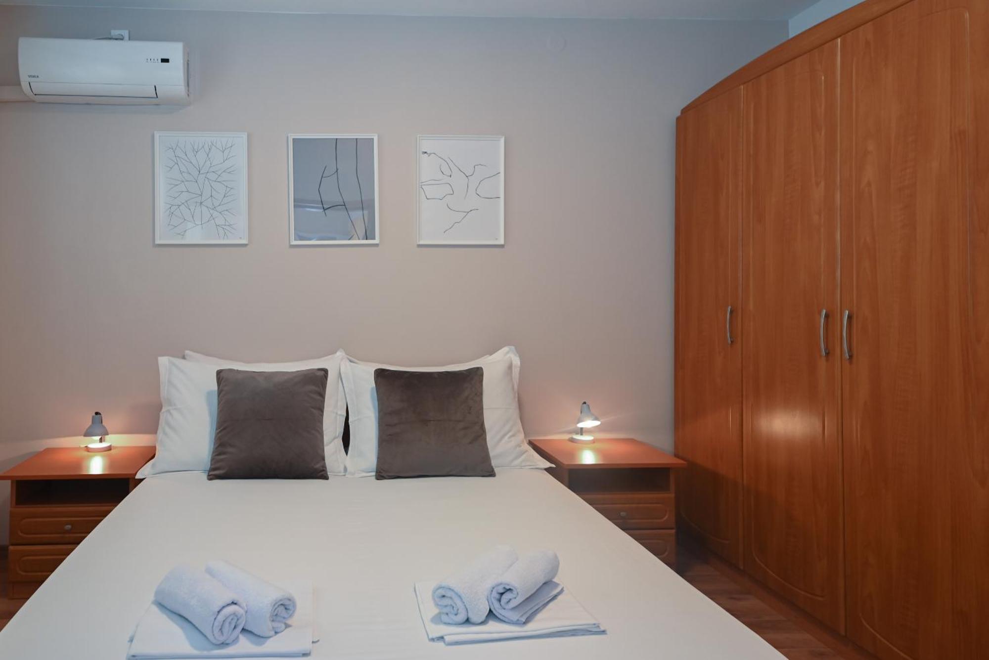Apartments Carevic Ante Baška Voda エクステリア 写真