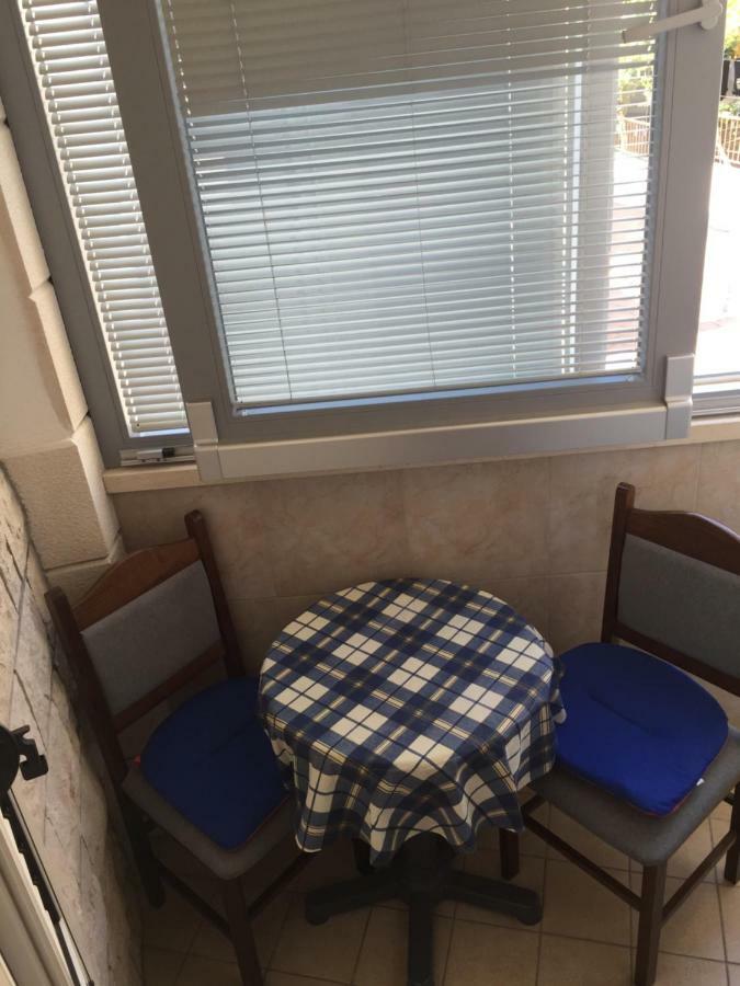 Apartments Carevic Ante Baška Voda エクステリア 写真